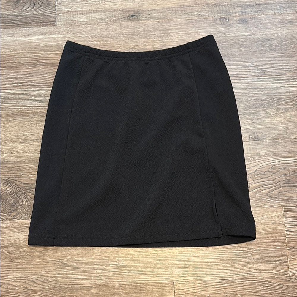 black side slit skirt